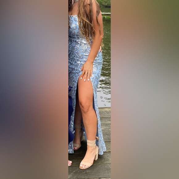 Blue sequin prom dress - Picture 4 of 4